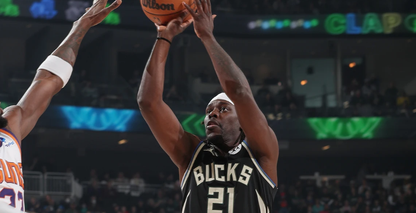  霍勒迪生死时刻抢断雄鹿险胜步行者保席位